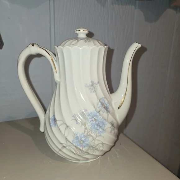 VINTAGE Haviland White Teapot with Blue Floral Design - Picture 1 of 16
